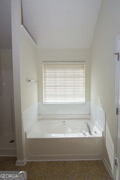 Building Photo - 4333 Beaver Tree St