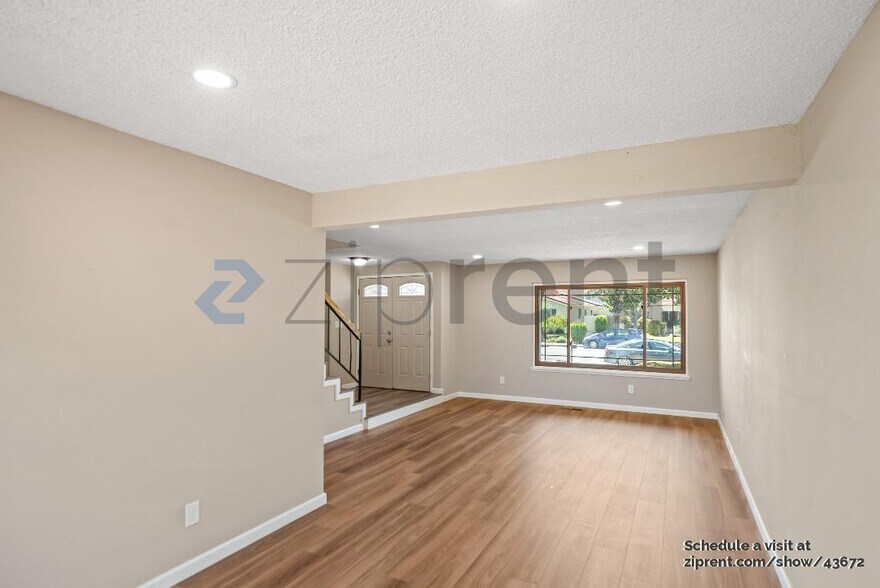Building Photo - 123 Midwick Dr