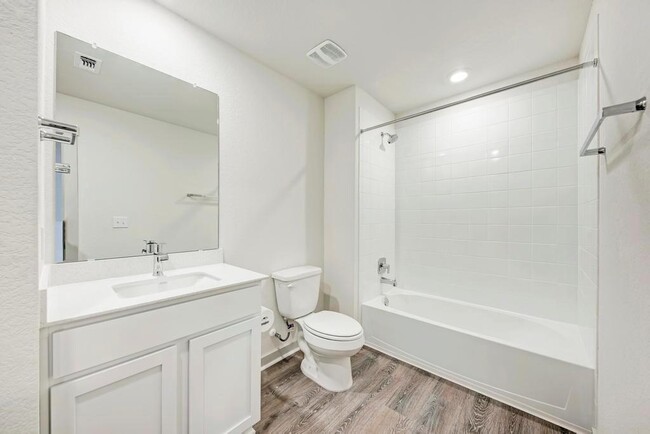 Building Photo - 2120 Ettalee Ct