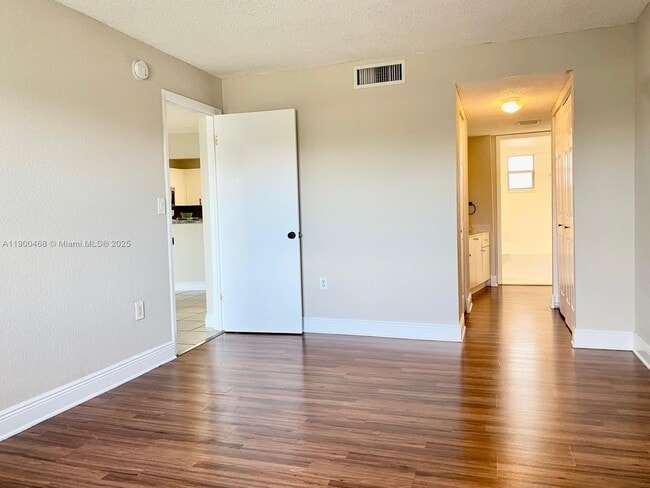 Building Photo - 4235 N University Dr