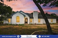 Building Photo - 2001 Lazy Ln