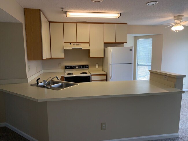Building Photo - 1101 Possum Trot Rd