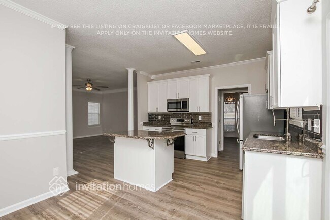 Building Photo - 108 Blackberry Ln