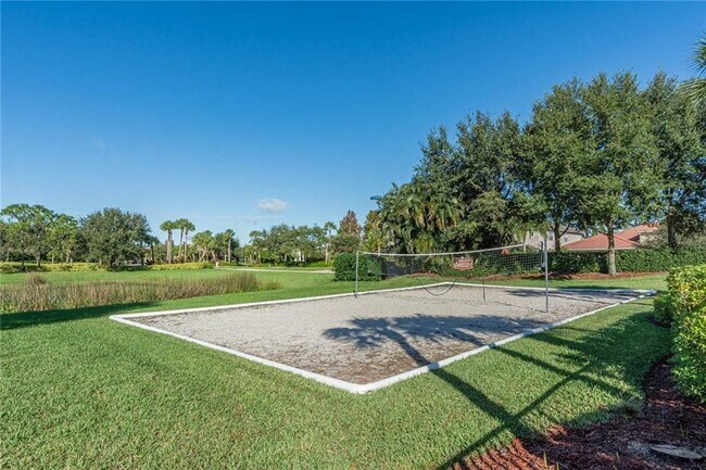 Building Photo - 2695 Heron Bay Ln