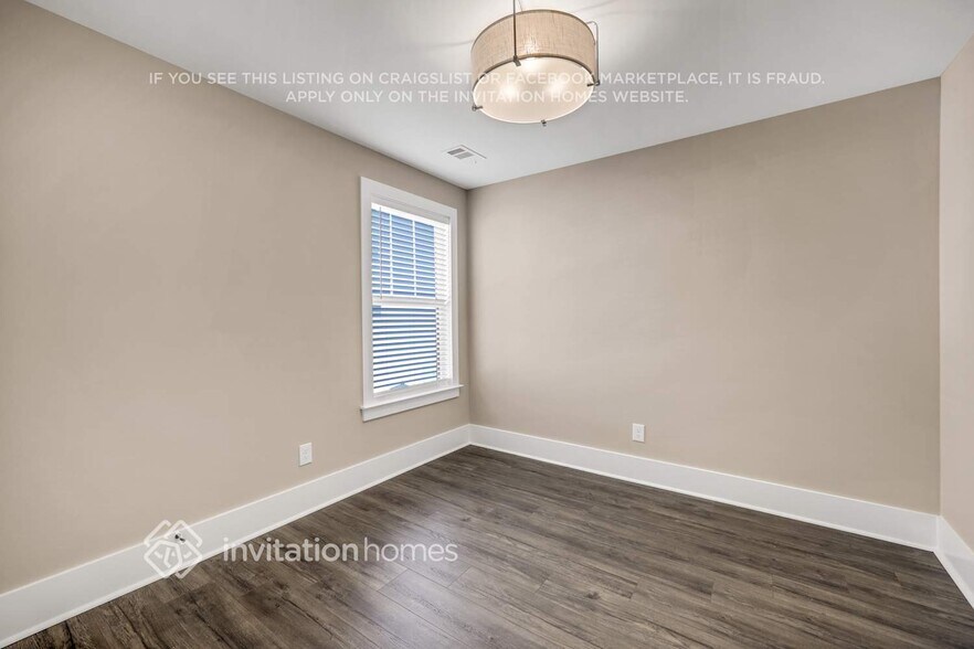 Building Photo - 267 Founders Ln