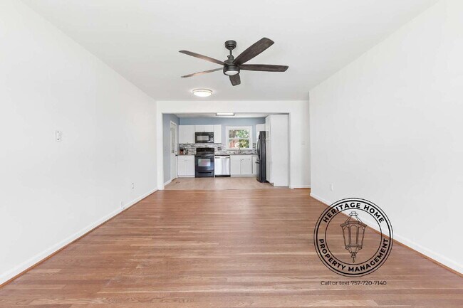 Building Photo - "Charming 3-Bed Oasis with Scenic Views & Modern Touches on Faubus Drive!"
