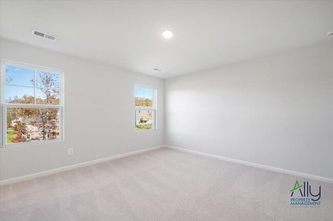 Building Photo - 54 Sophie Kathryn Dr