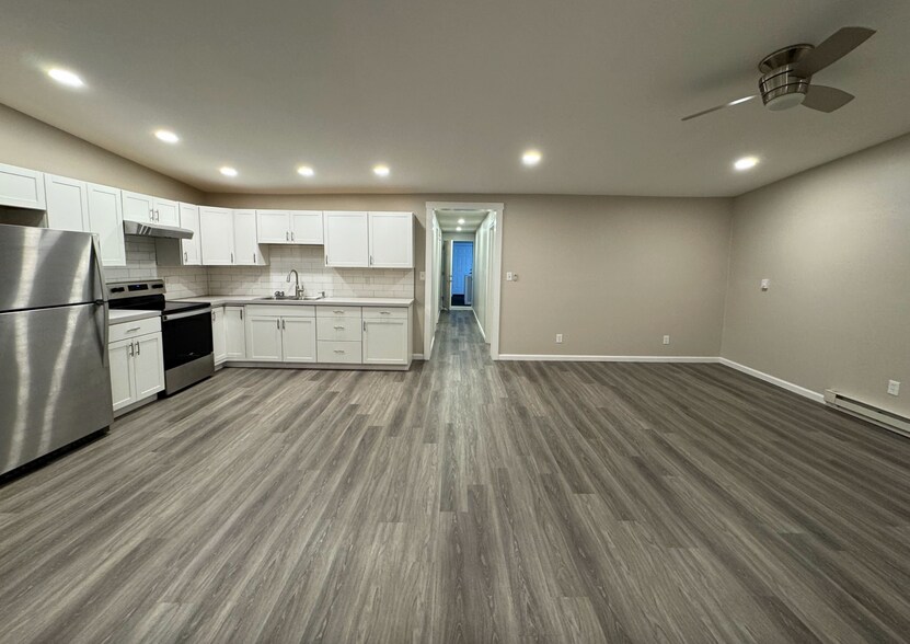 Building Photo - 107 W Biddle St