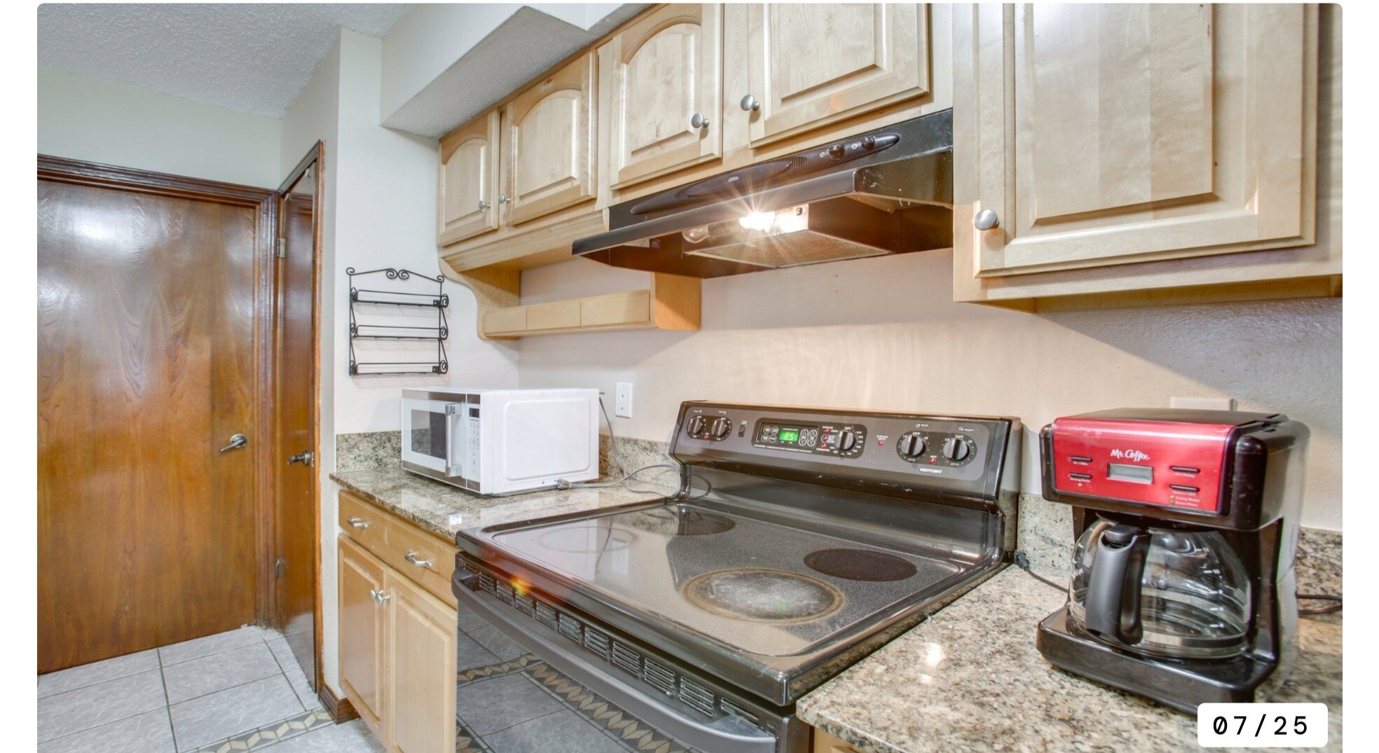 Building Photo - 4213 Paradis Ln