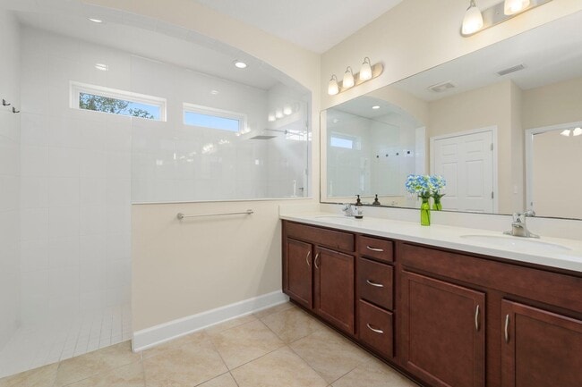 Building Photo - Single Family home in Shearwater