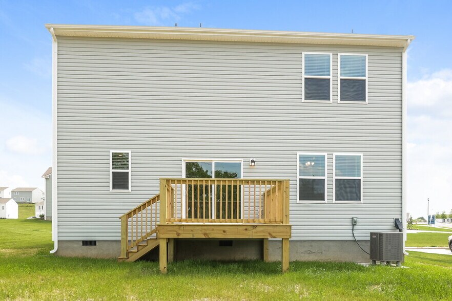 Building Photo - 2003 Sellerback Wy