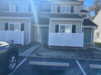 Building Photo - 800 Deer Creek Rd