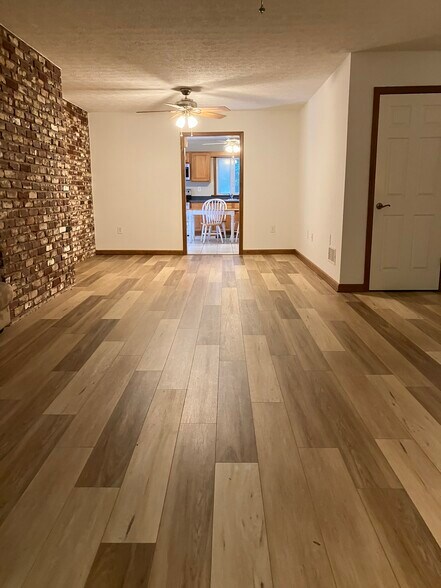 Living Room from Front Door - 4747 Knollwood Dr NW