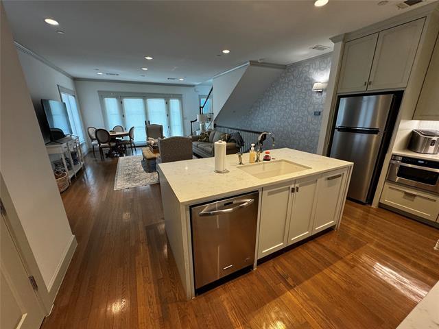 Building Photo - 1019 N Bishop Ave