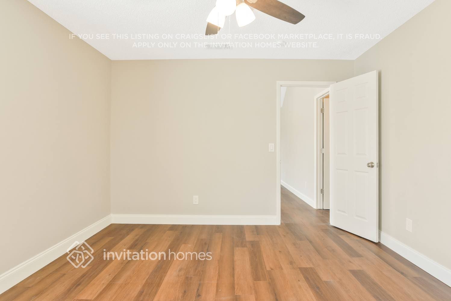 Building Photo - 3434 Coachlight Dr