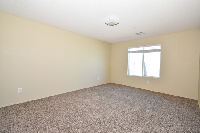 Building Photo - 3886 S Brianna Dr