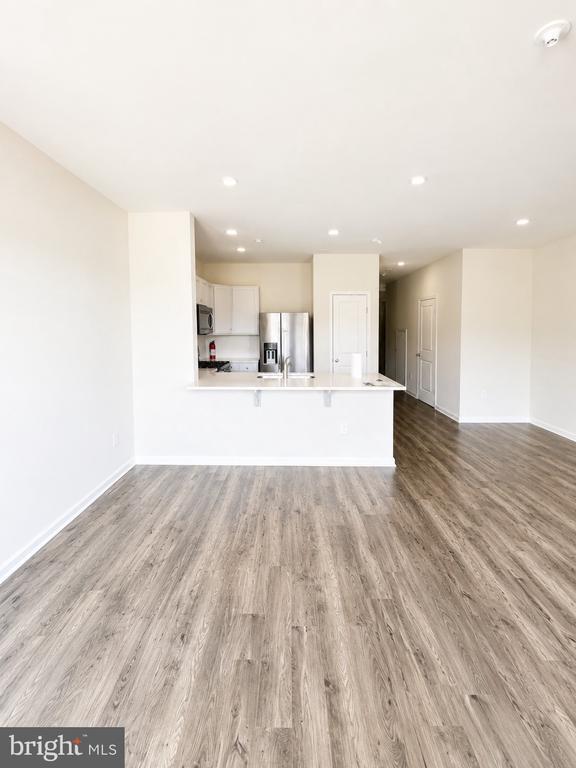 Building Photo - 344 Mazzeo Dr