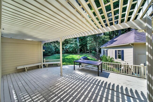 Building Photo - Lovely 3 Bed 2 Bath Ranch Home in South Park!