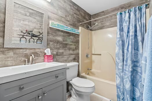 Building Photo - 1890 Auburn Ln