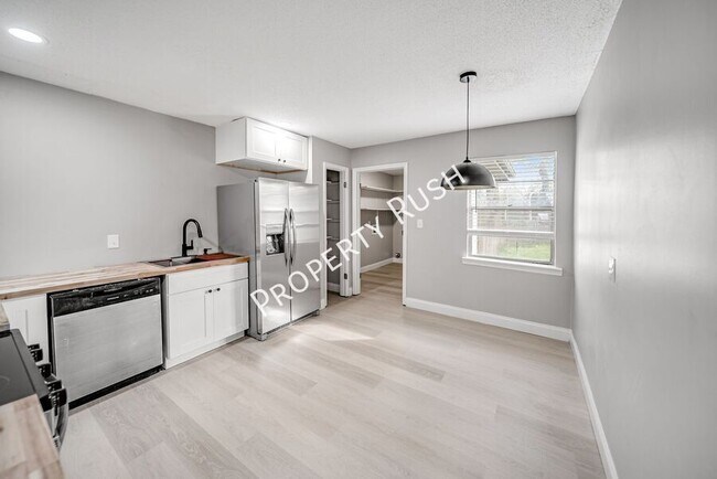 Building Photo - 7118 Shepherd View Cir