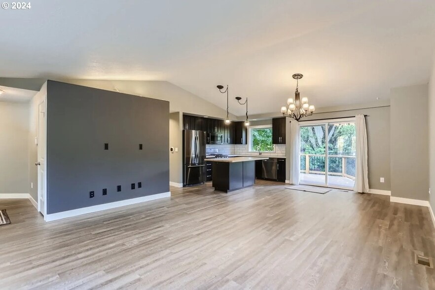 Building Photo - 9019 SW Picasso Pl