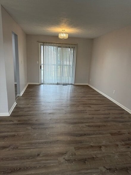 Building Photo - 5705 Stone Bluff Rd