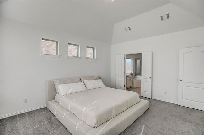 Building Photo - 308 Monteforte Rd