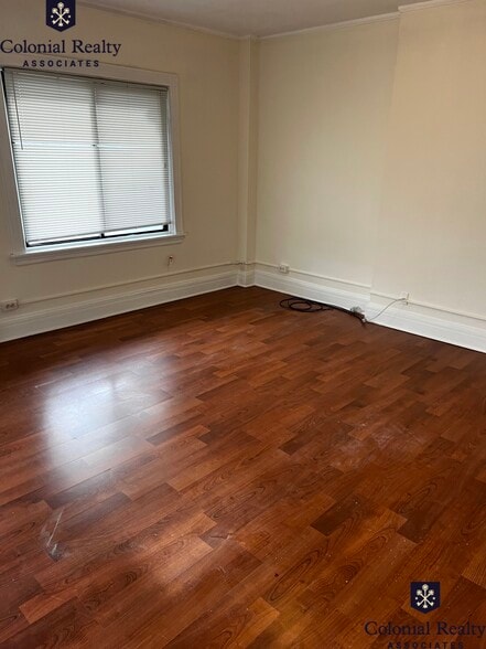 Building Photo - 228 Walnut St