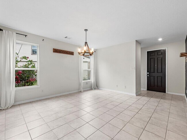 Building Photo - 14203 Broad Cypress Ct