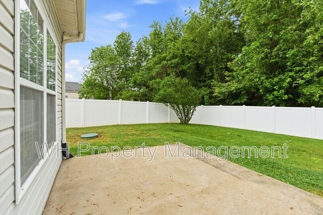 Building Photo - 572 Preakness Cir