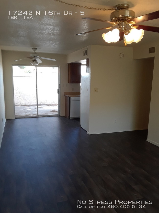 Building Photo - 1 Bed Condo off 19th Ave and Bell Rd!