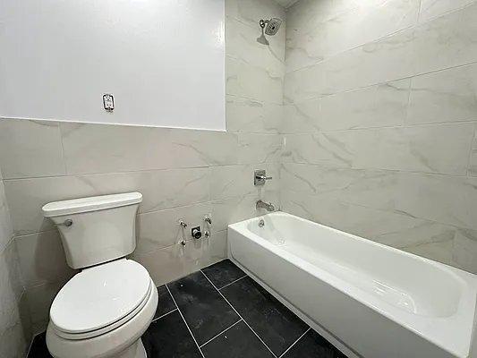 Building Photo - 1 bedroom in BRONX NY 10471