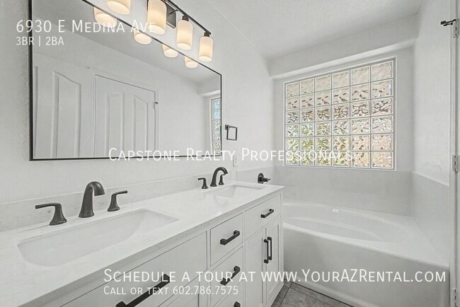 Building Photo - 6930 E Medina Ave