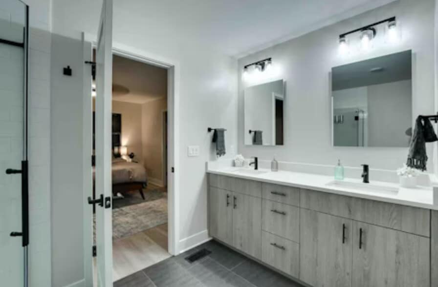Master en suite - 1013 Park Ave