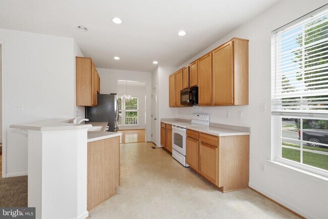 Building Photo - 20 Houser Dr