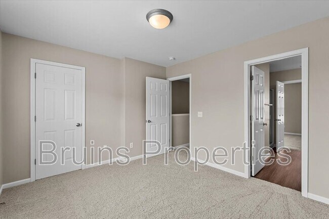 Building Photo - 3884 Hickswood Creek Dr