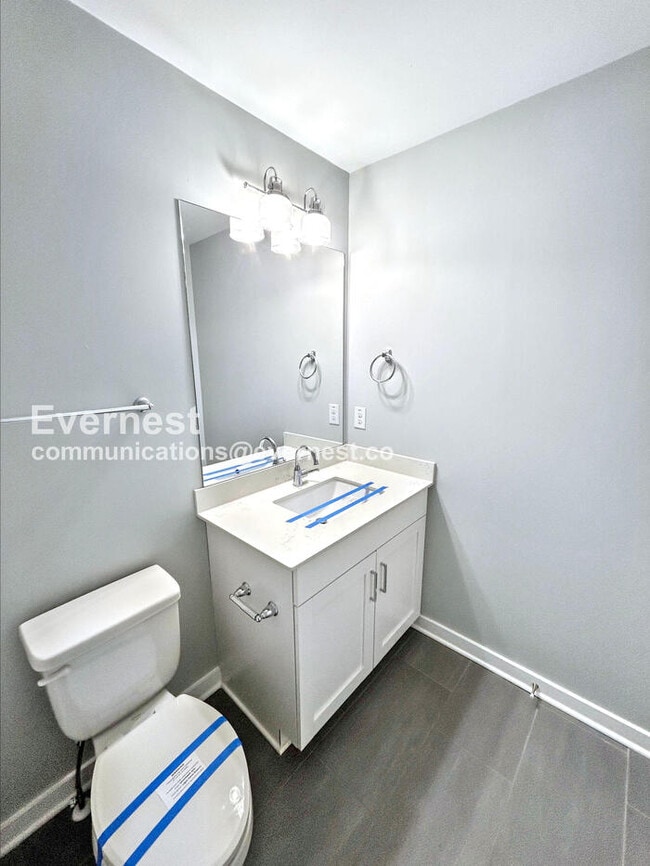 Building Photo - 203 Jeffries Wy