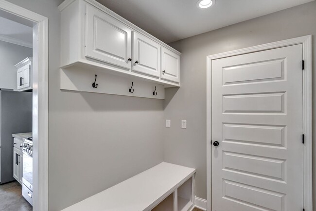 Building Photo - Beautiful New 3 Bed 2 Bath Home in Greenfield Station!