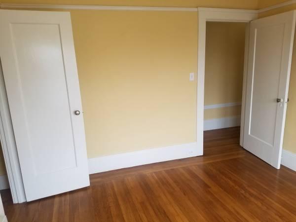 Building Photo - 2 bedroom in San Francisco CA 94121