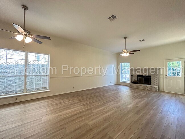 Building Photo - For Lease | South Tulsa - Union Schools | $1800 Rent