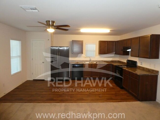 Building Photo - Gorgeous Three Bedroom plus Loft, Two and ...