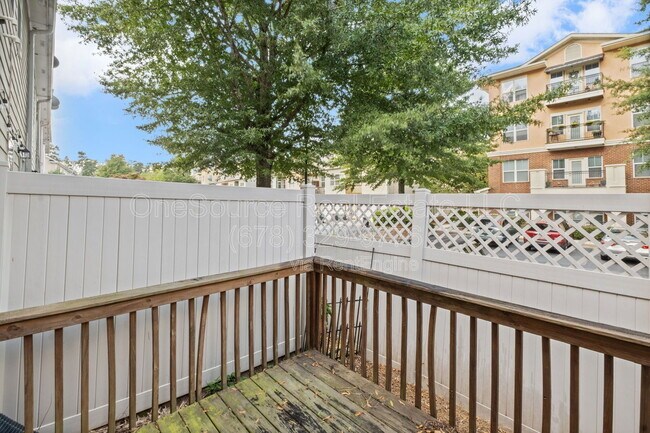 Building Photo - 1821 Willow Branch Ln