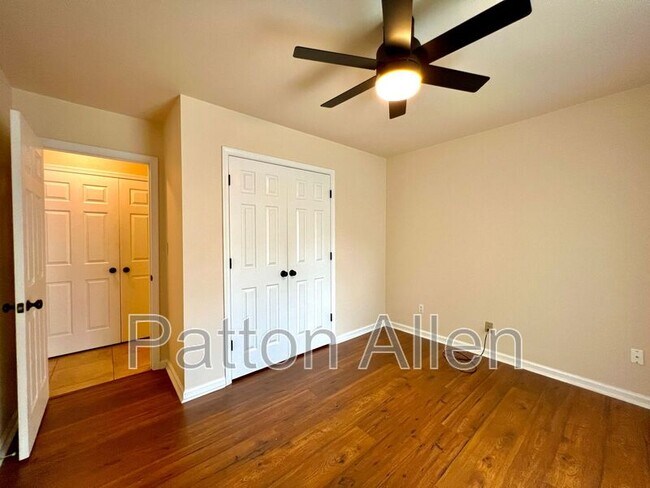 Building Photo - 101 Firwood Ct