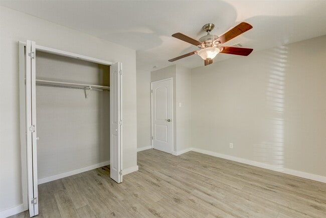 Building Photo - 24015 Beef Canyon Dr