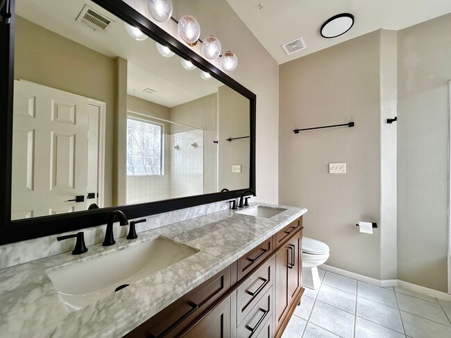 Building Photo - Beautiful 3BR, 2.5BA Two-Story Home with Laundry Room & 2-Car Garage