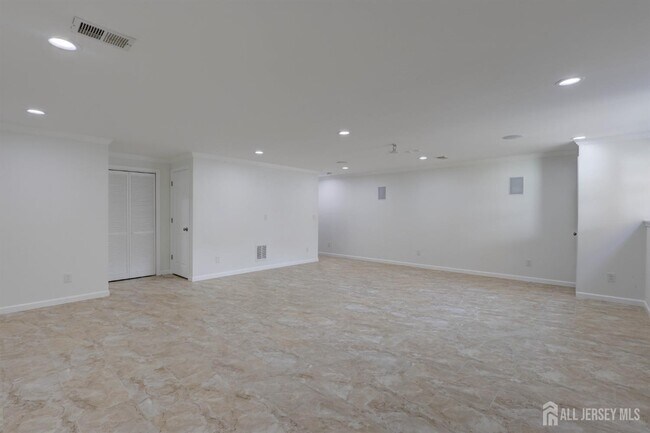 Building Photo - 101 Pearce Ln