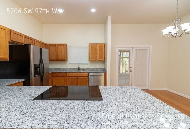 Building Photo - 5206 SW 97 Way