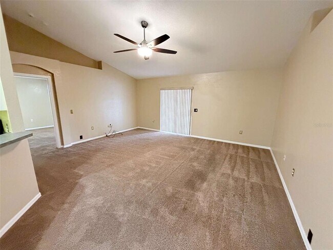Building Photo - 5967 Hillside Heights Dr