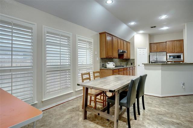 Building Photo - 6413 Eagle Creek Dr