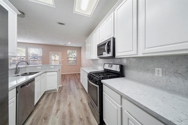 Building Photo - 12430 Cane River Ln